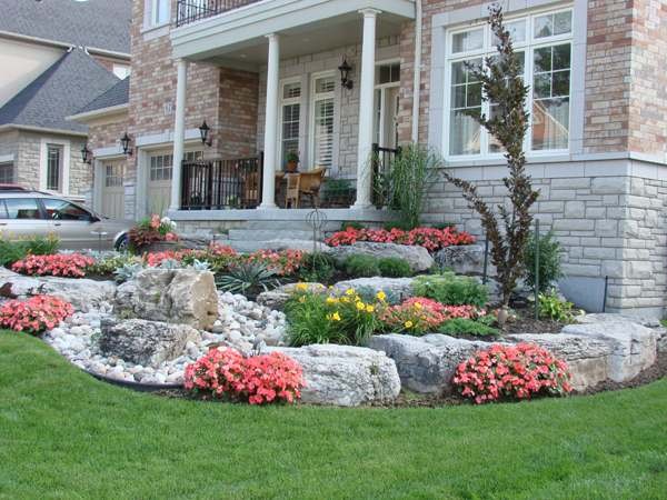 100 Landscaping Ideas for Front Yards and Backyards - Planted Well