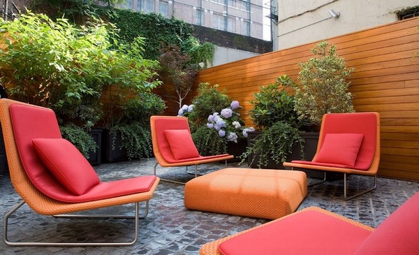 100 landscaping ideas for front yards and backyards planted well