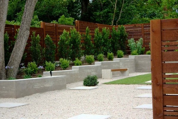 Awesome Small Backyard Rock Garden