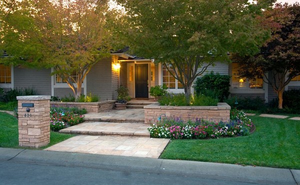 100 Landscaping Ideas For Front Yards And Backyards