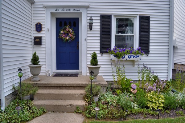 Small Front Yard Landscaping