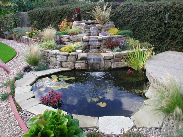 41 Inspiring Garden Water Features To Easily Recreate 2021