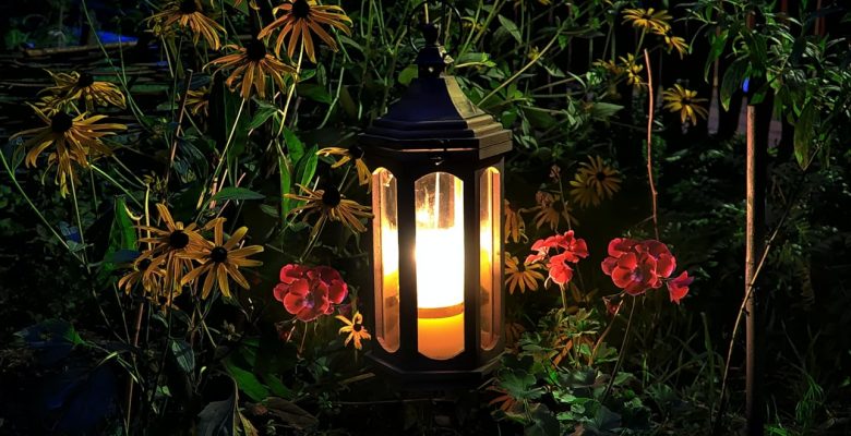 13 Best Outside Garden Lights to LED up your Outdoors with Solar (2020)